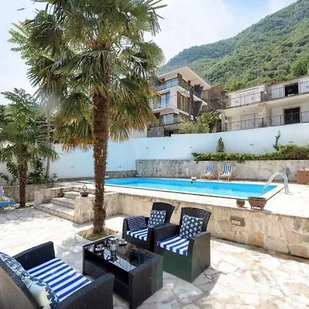 Villa D'Enco Ferrari Kotor Exterior photo